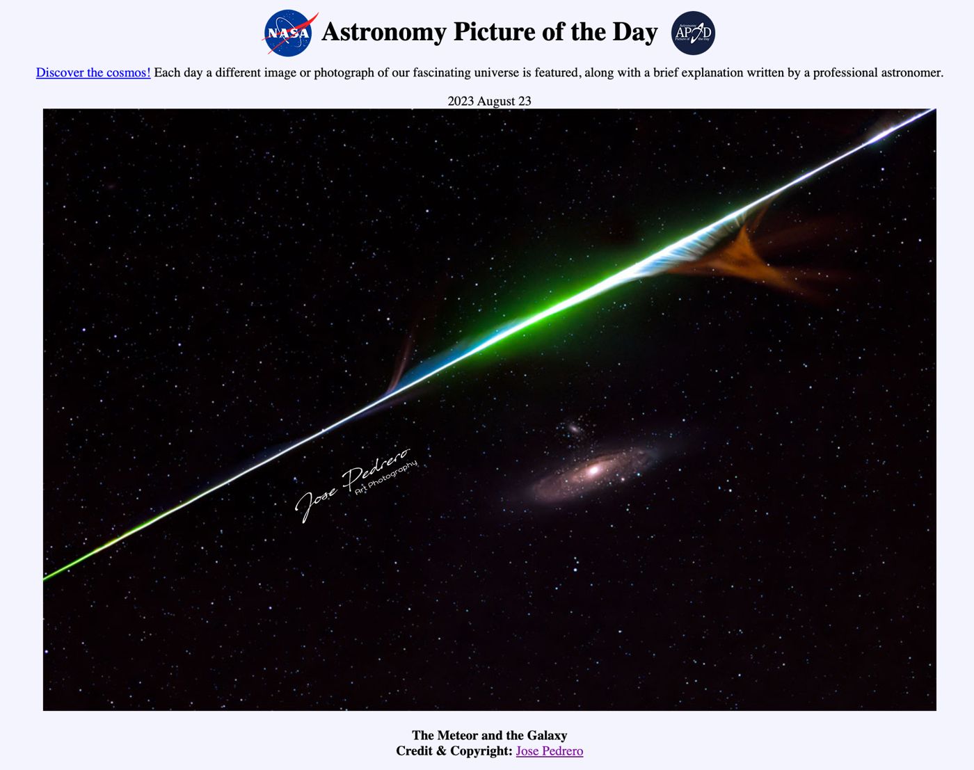 Meteoro junto a la galaxia de Andrómeda, foto publicada en el APOD de la NASA