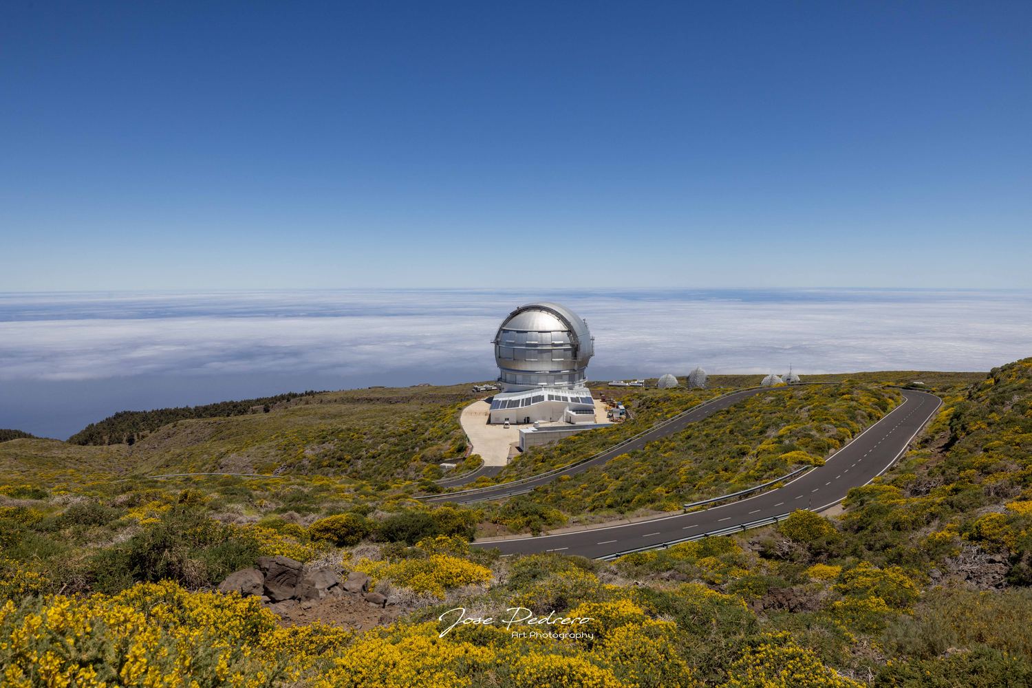 Cúpula del GTC sobre el mar de nubes